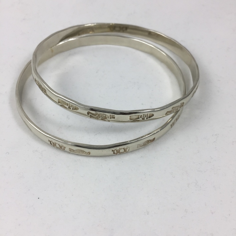 Elegant Silver Women's Bracelet Set